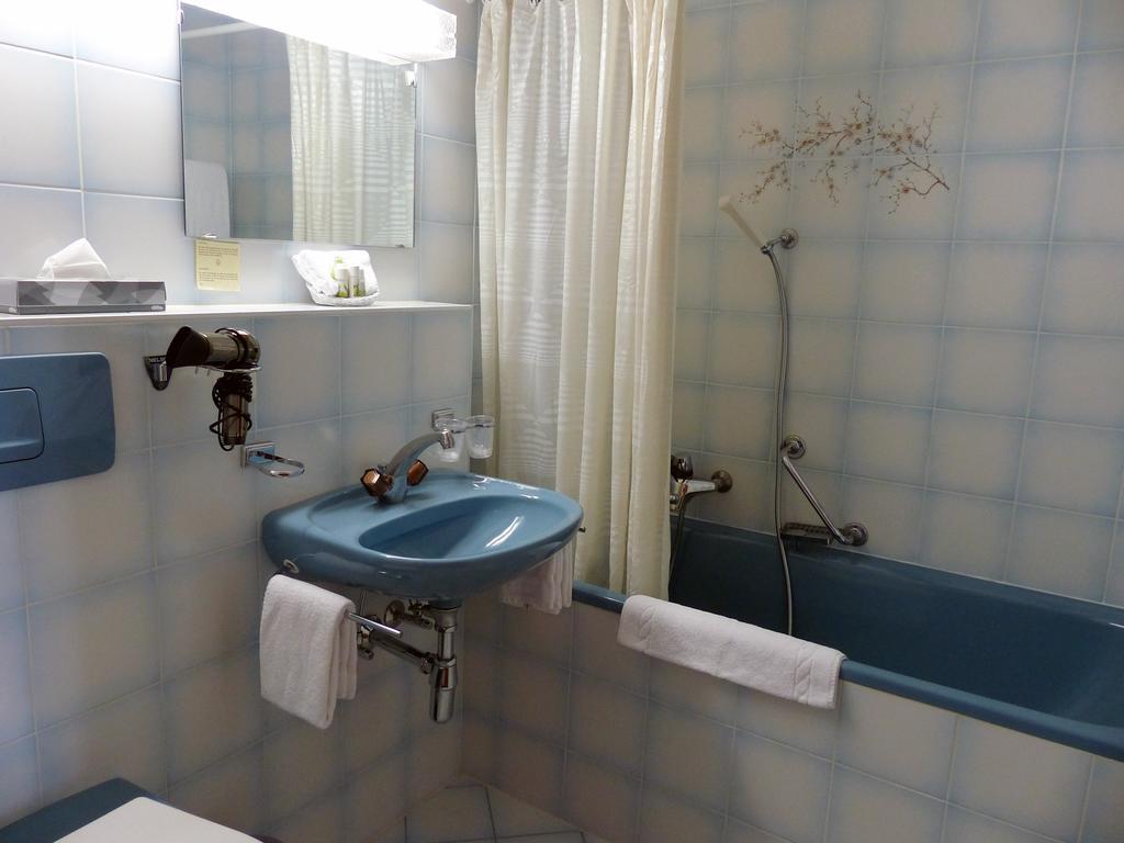Shed Hotel Verbier Rom bilde